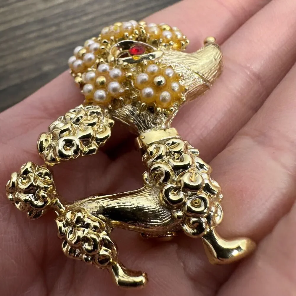 Vintage French Poodle Brooch Pin Gold Tone Faux Pearls‎ Red Rhinestone Dog
